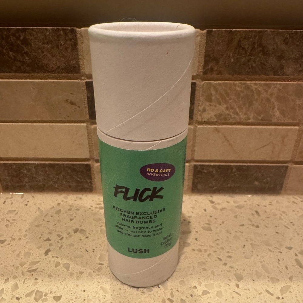 Lush Flick Hair Bombs Kitchen Exclusive Fragranced Volume NEW